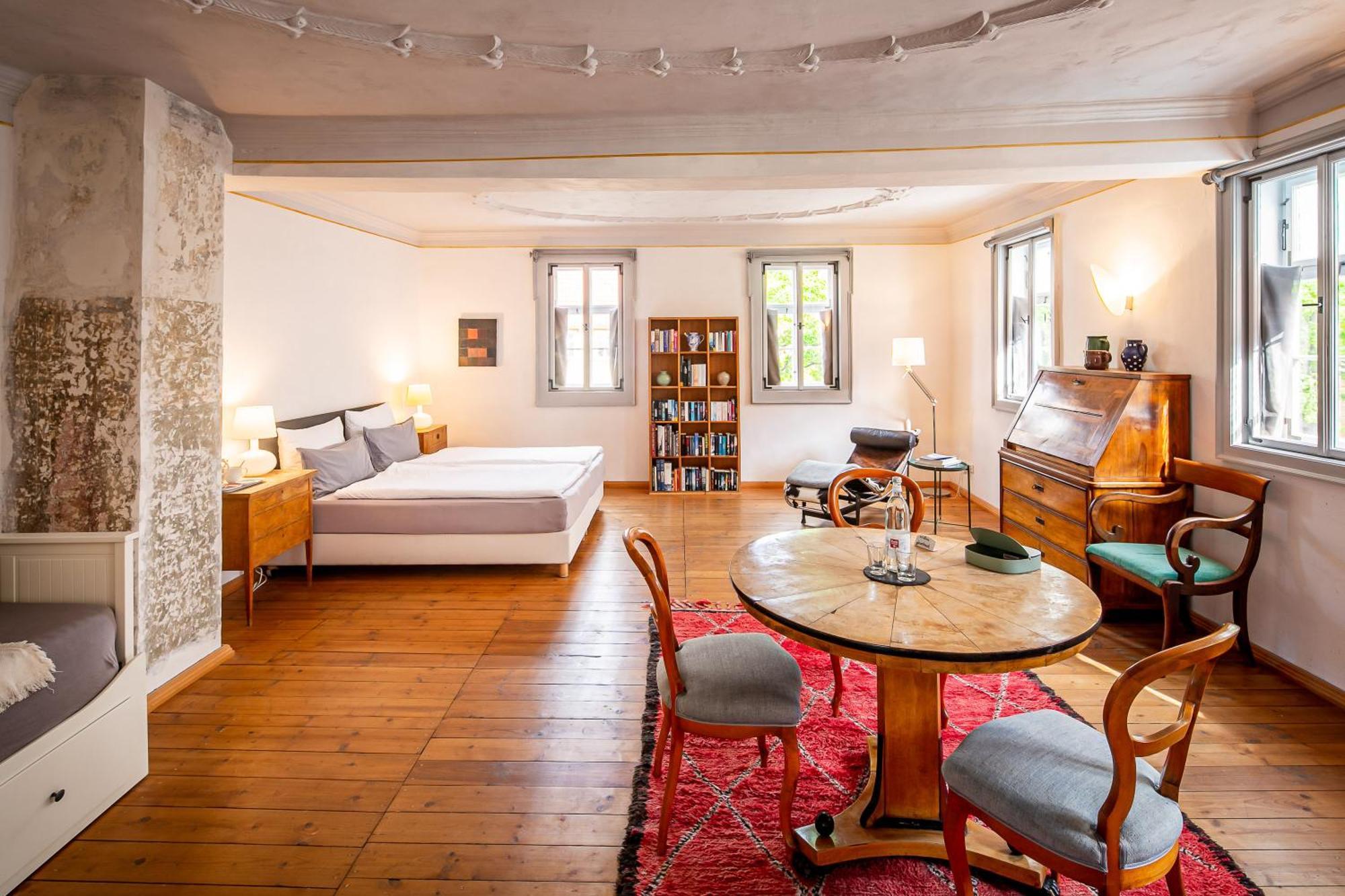 Hotel Stadthaus อาร์นชตัดท์ ภายนอก รูปภาพ