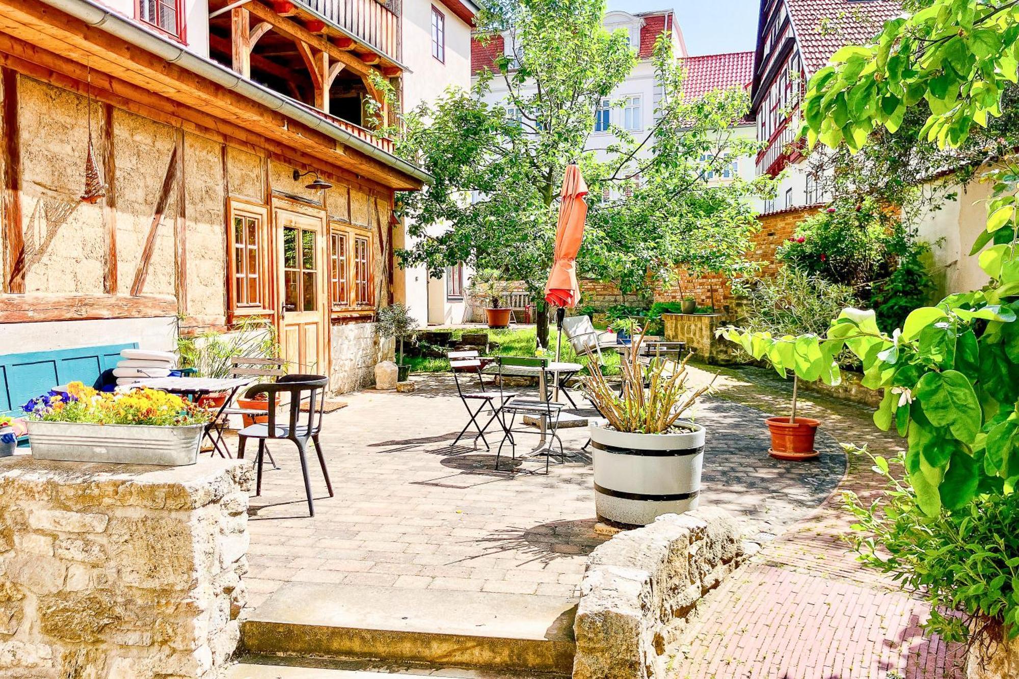 Hotel Stadthaus อาร์นชตัดท์ ภายนอก รูปภาพ